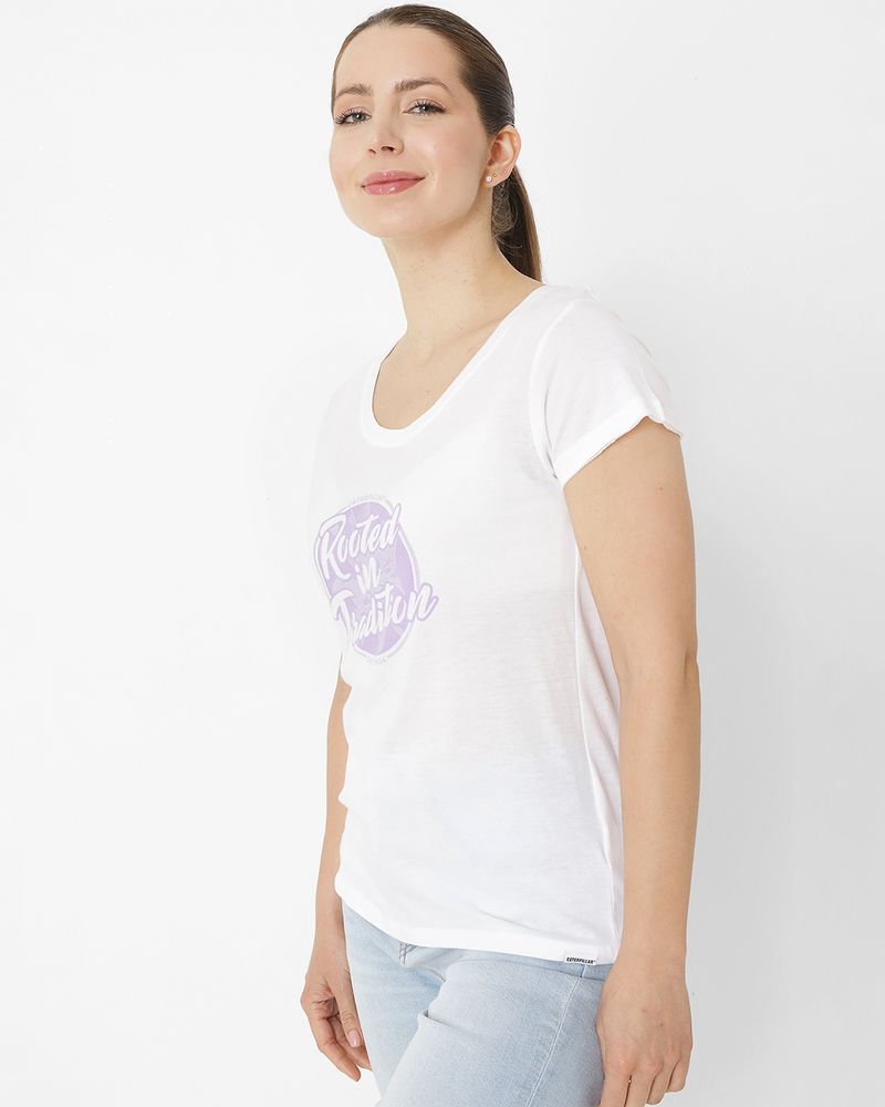 Polera-Manga-Corta-Casual-Mujer-ROOTED-IN-TRADITION-TEE-BLANCO-CAT