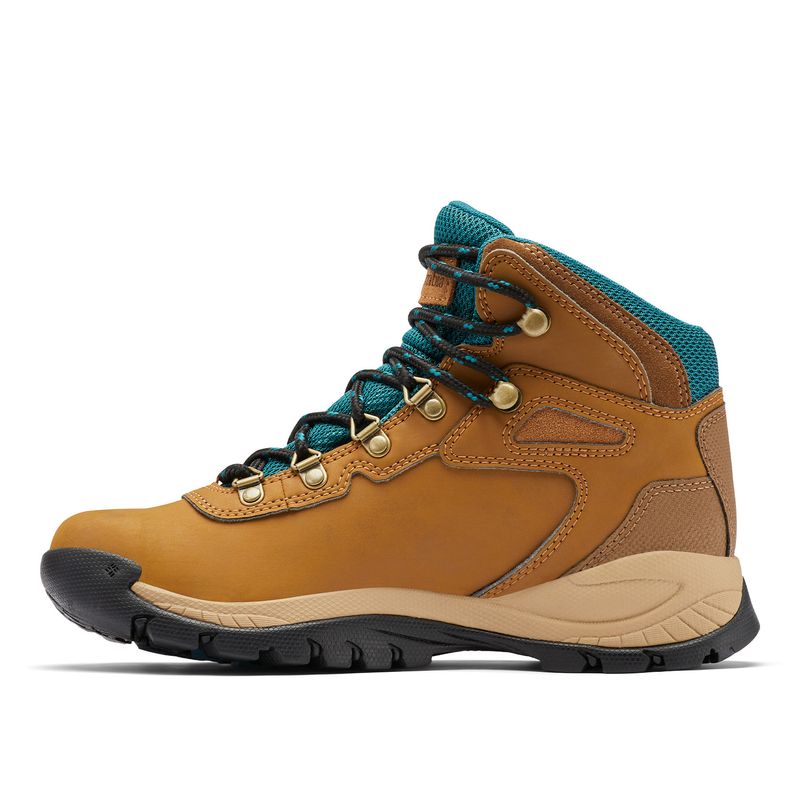 Botin-Outdoor-Mujer-Newton-Ridge-Plus-Beige