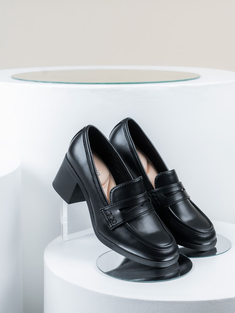 Zapato-Mujer-Ada-Negro-Azaleia