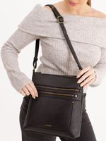 Cartera-Amy-Cross-Negro-Azaleia