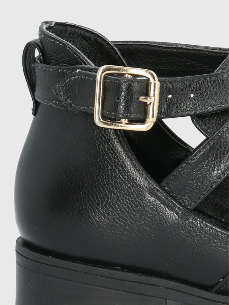 BOTIN CUERO GARLA NEGRO