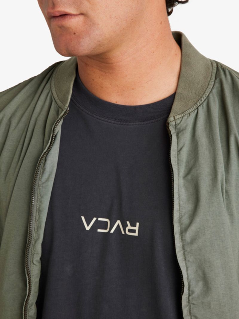 Chaqueta-Hombre-Vacancy-Bomber-Verde-RVCA