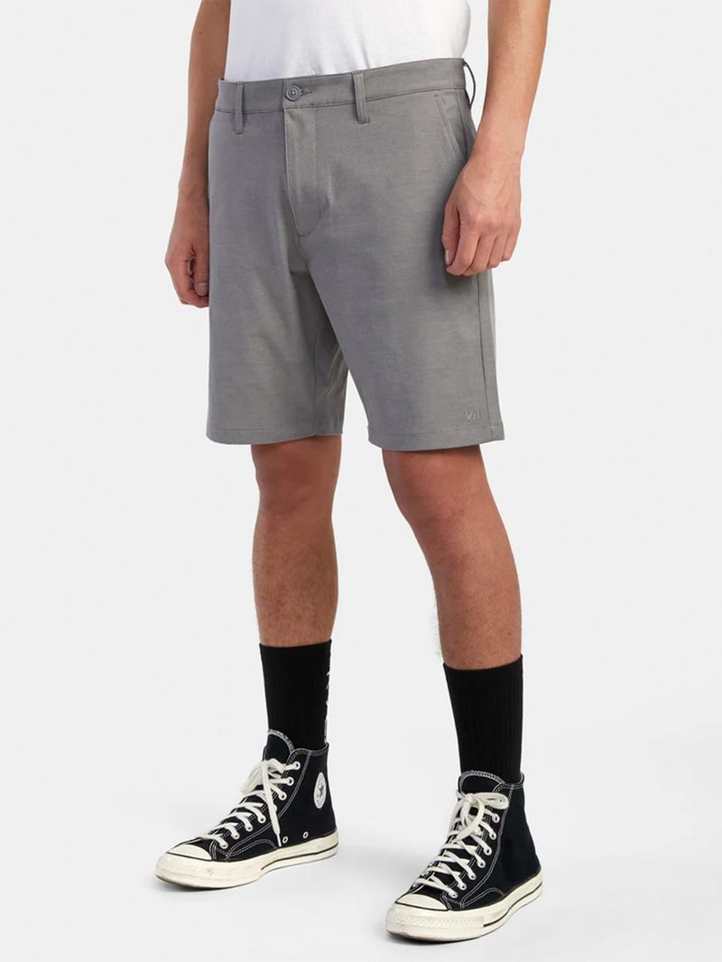 Short-Hombre-Back-In-Hybrid-Gris-RVCA