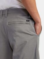 Short-Hombre-Back-In-Hybrid-Gris-RVCA