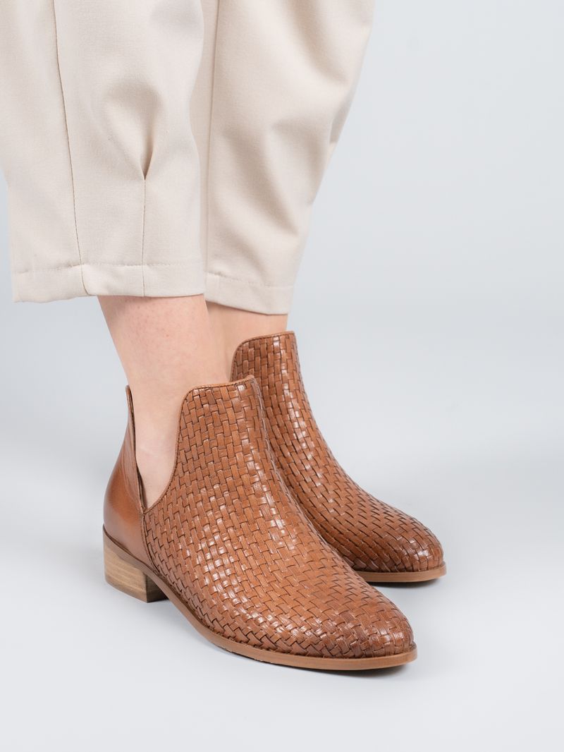 Botin-Cuero-Mujer-Vitoria-Cafe-Claro--