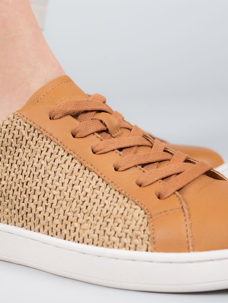 Zapatilla-Cuero-Mujer-Merano-Cafe-Claro--