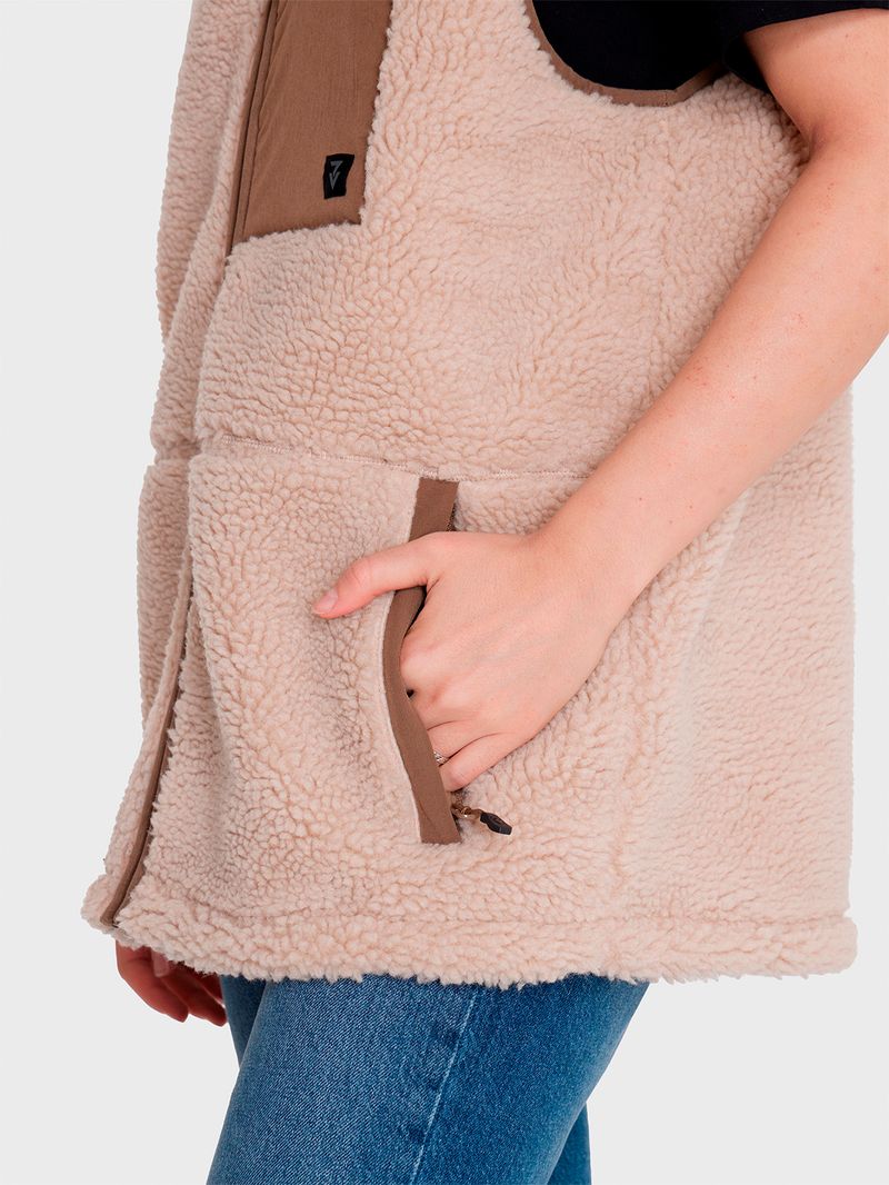 Vest-Sherpa-Sin-Mangas-Crema-7Veinte