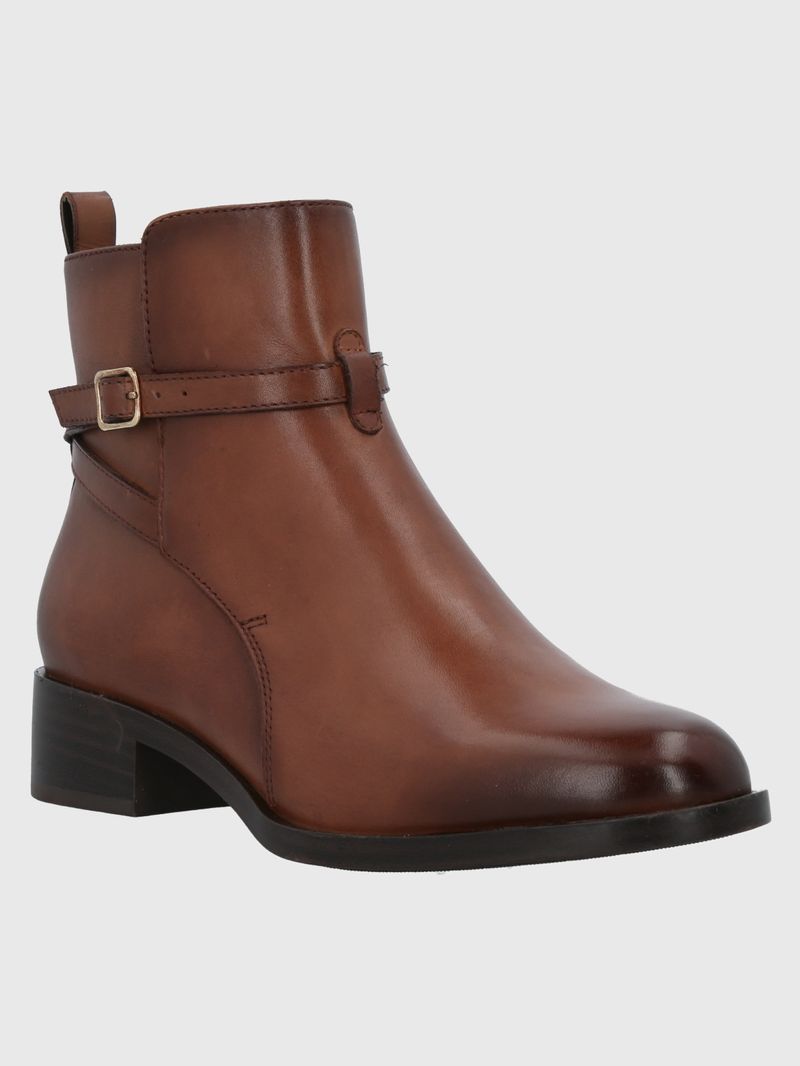 Botin-Cuero-Ronan-Cafe