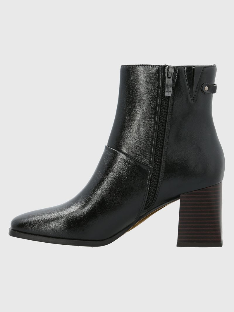 Botin-Ivvy-Negro