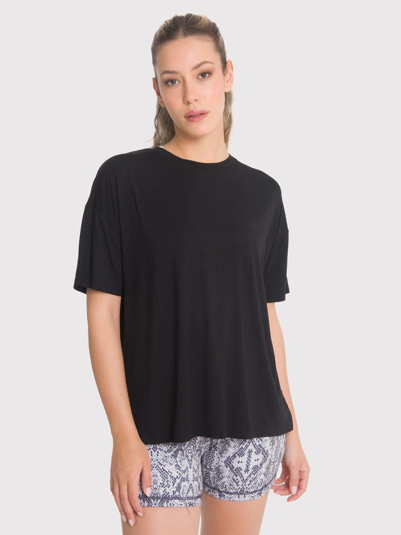 Polera-Mujer-Anto-II-Negra-Bsoul