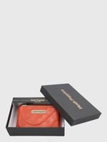 Billetera-Ecocuero-Mujer-Quilt-Zip-Wallet-Naranjo-Hush-Puppies