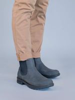 Botin-Cuero-Indro-Gris-Hush-Puppies