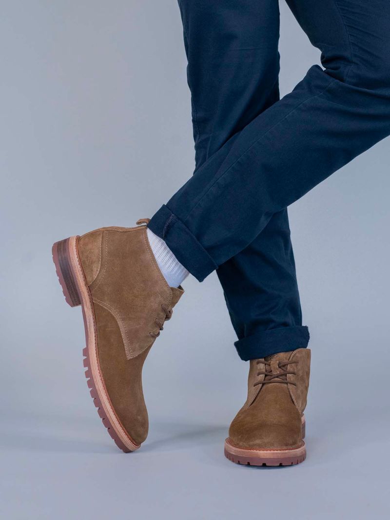 Botin-Cuero-Milvio-Cafe-Hush-Puppies