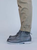 Botin-Cuero-Maxwell-Gris-Hush-Puppies