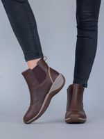 Botin-Cuero-Spinal-Rug-Chelsea-Cafe-Hush-Puppies