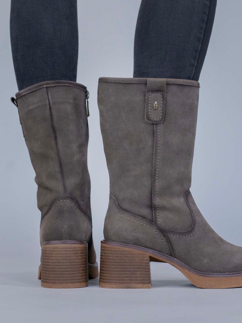 Bota-Cuero-Estella-Gris-Hush-Puppies