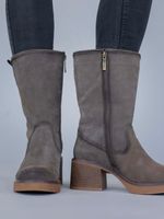 Bota-Cuero-Estella-Gris-Hush-Puppies