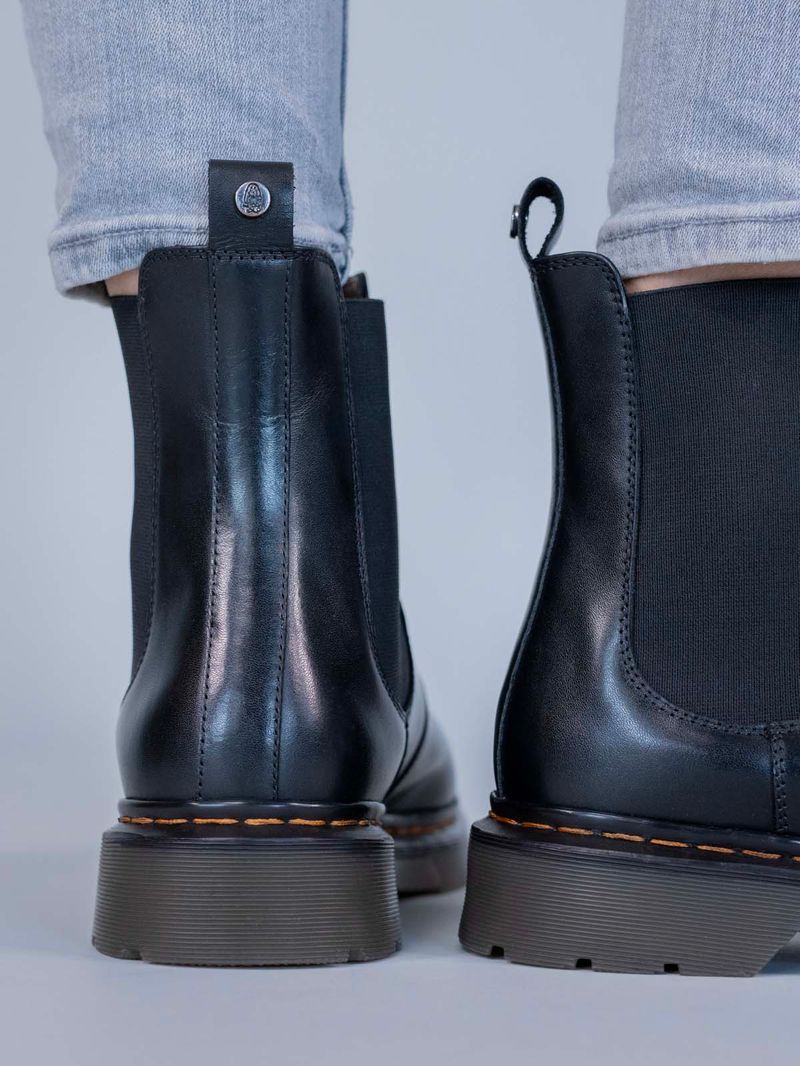 Botin-Cuero-Mart-Negro-Hush-Puppies