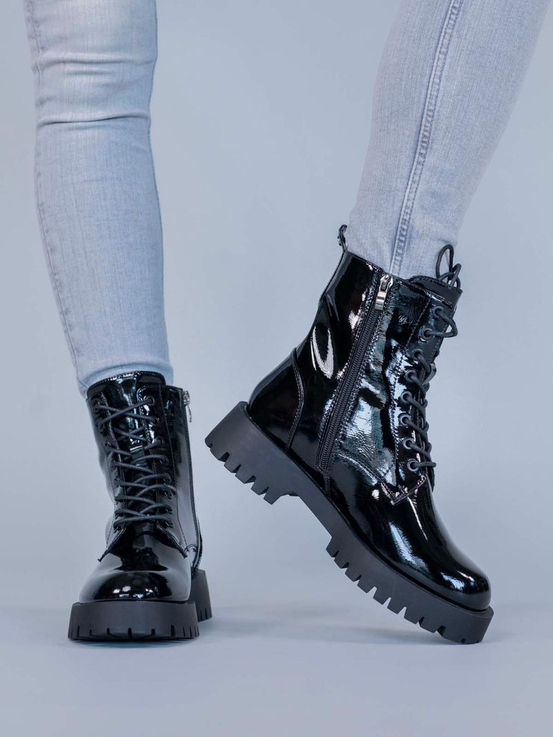 Botin-Orion-Negro-Hush-Puppies