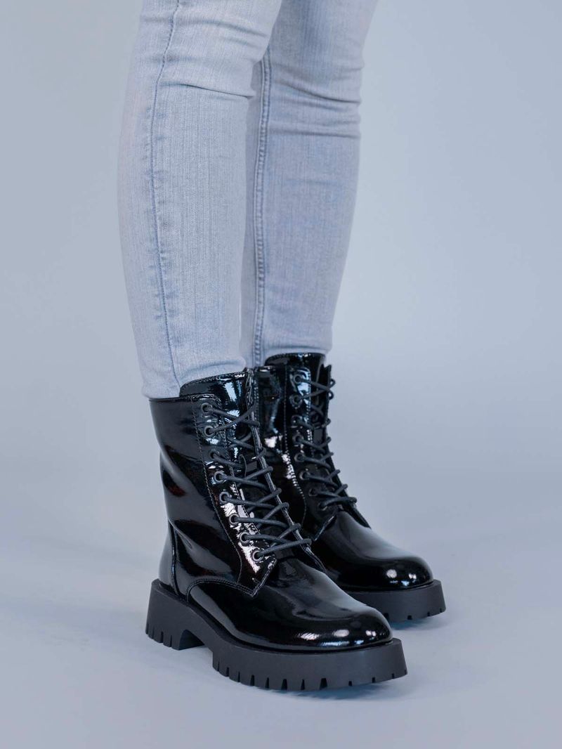 Botin-Orion-Negro-Hush-Puppies
