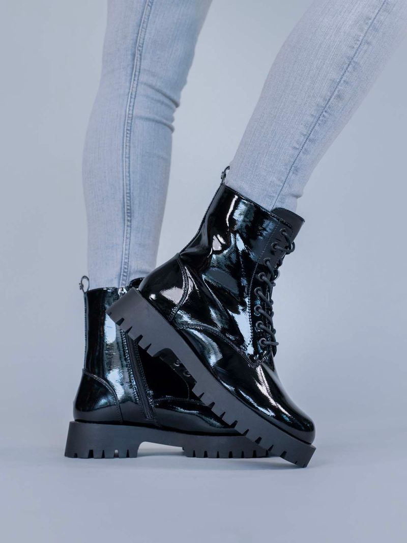 Botin-Orion-Negro-Hush-Puppies
