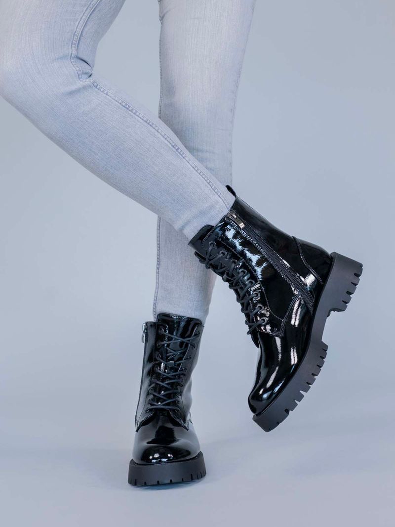 Botin-Orion-Negro-Hush-Puppies