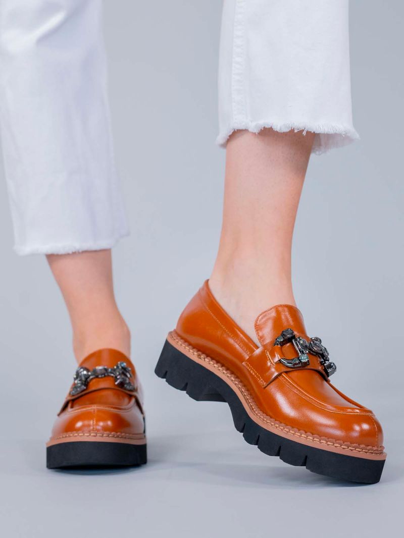 Mocasin-Cuero-Salone-Cafe-Hush-Puppies