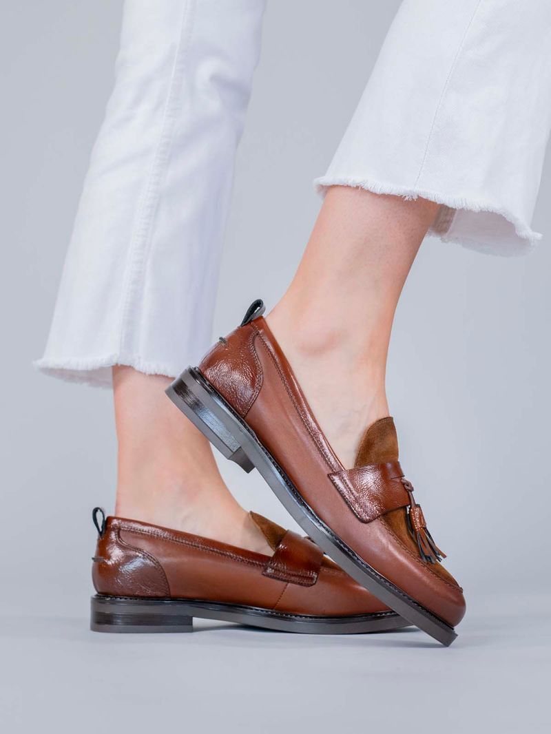 Mocasin-Italiano-Cuero-Wyatt-Cafe-Hush-Puppies