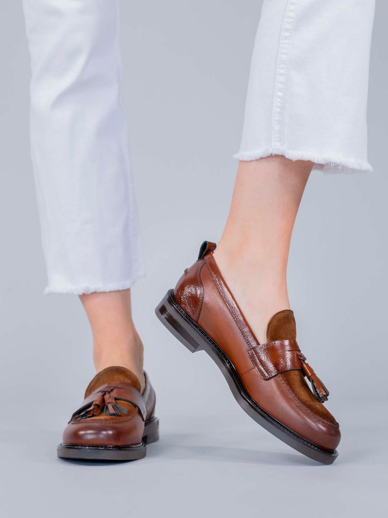 Mocasin-Italiano-Cuero-Wyatt-Cafe-Hush-Puppies