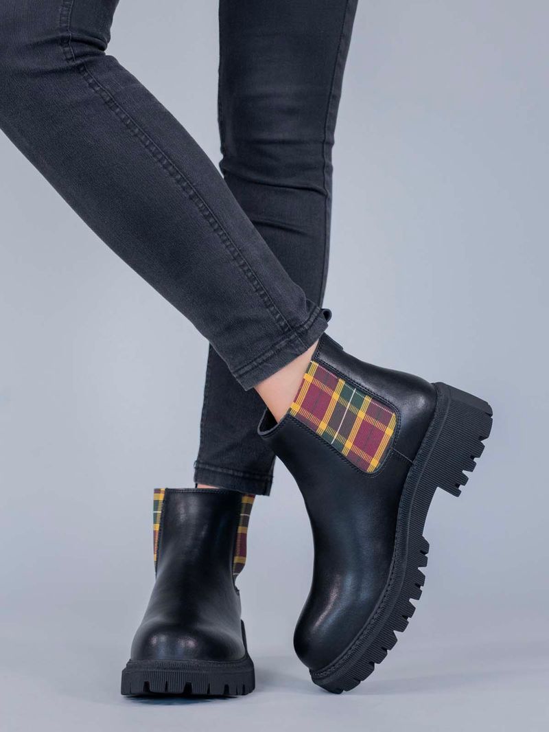 Botin-Cuero-Mujer-Lacock-Negro