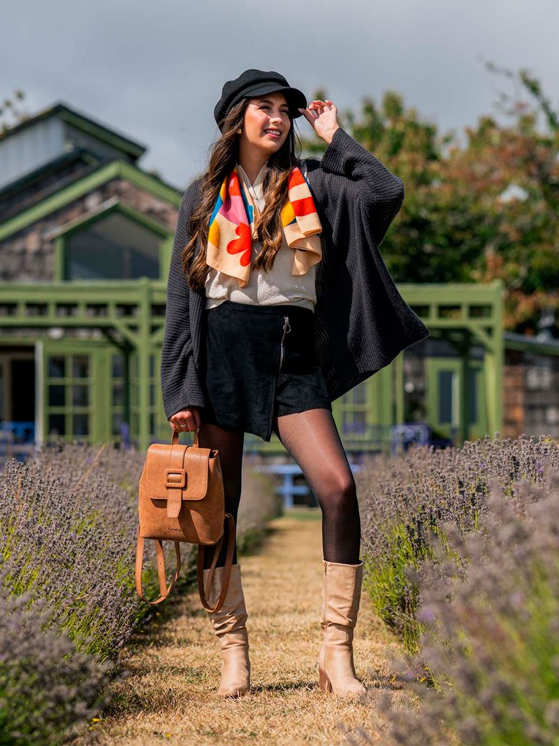 Mochila-Mujer-Ales-Backpack-Cafe-Azaleia