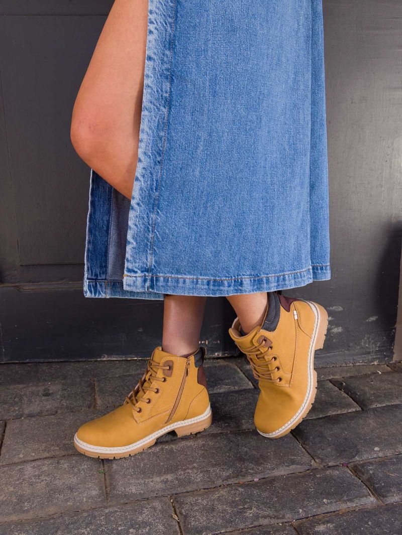 Botin-Mujer-Lugo-Amarillo--Azaleia