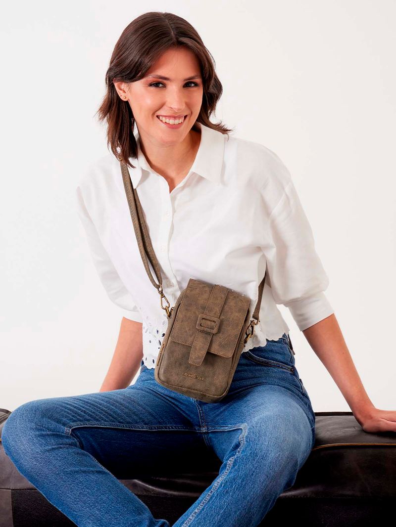 Cartera-Mujer-Dirk-Crossbody-Verde-Oliva-Azaleia