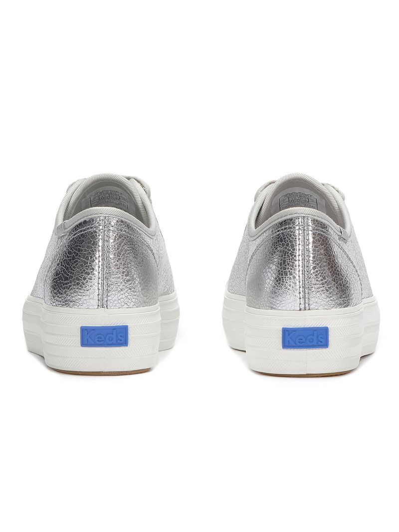 Zapatilla Triple Kick Cuero Metálica