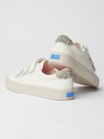 Zapatilla Jump Kick Crema