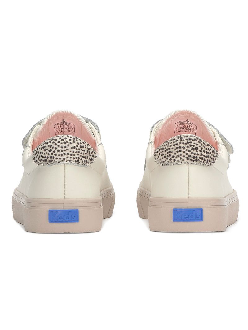 Zapatilla Jump Kick Crema