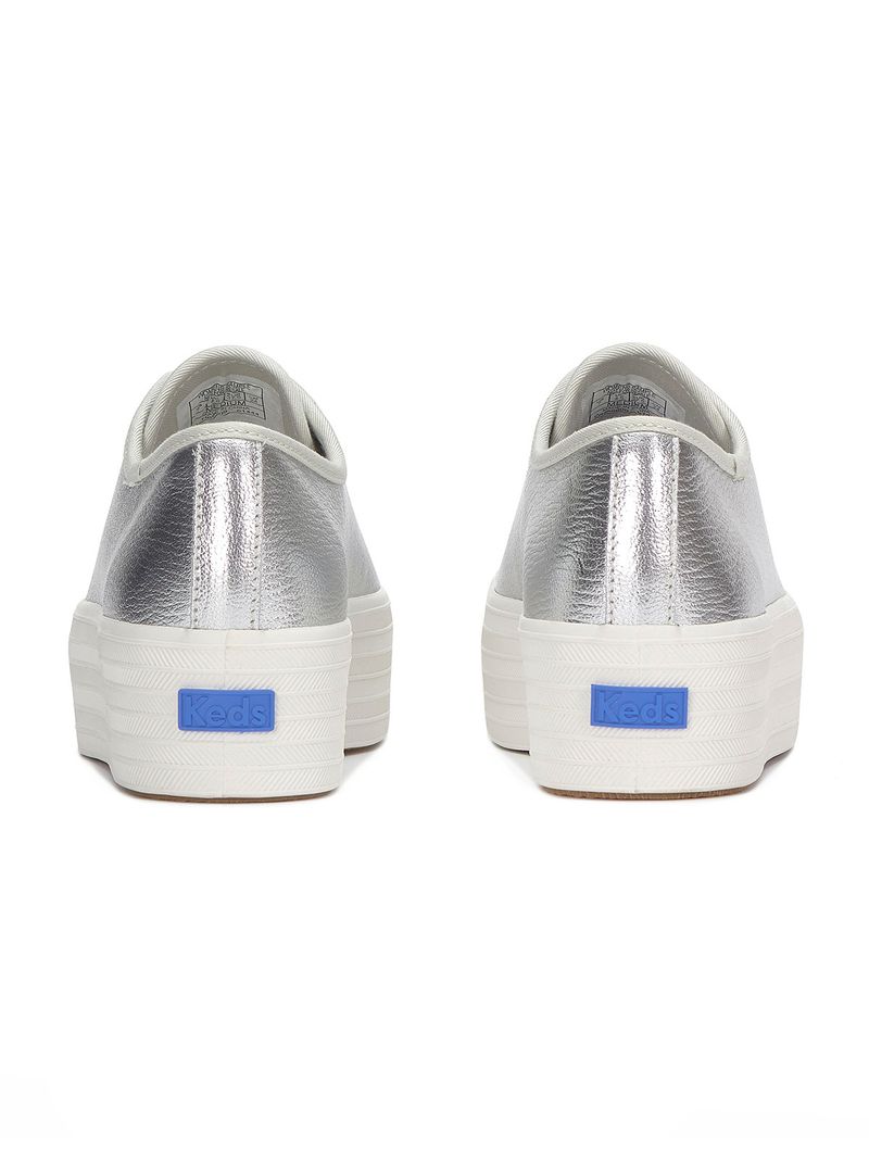 Triple Up Cuero Metálica