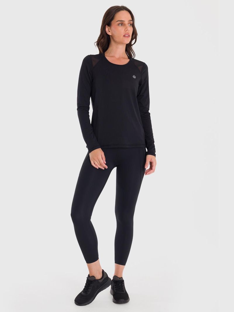 Polera Mujer First Layer Mesh Negra Bsoul