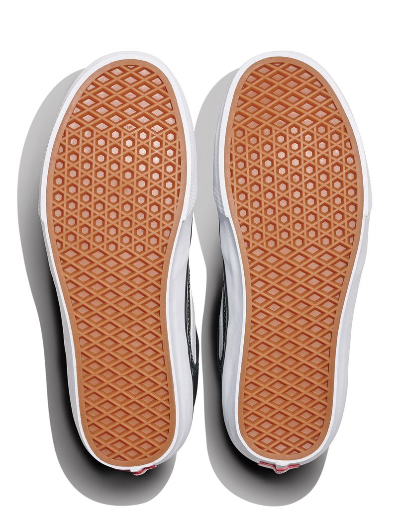 ZAPATILLA-UNISEX-Fairview-Deluxe-NEGRO-VANS