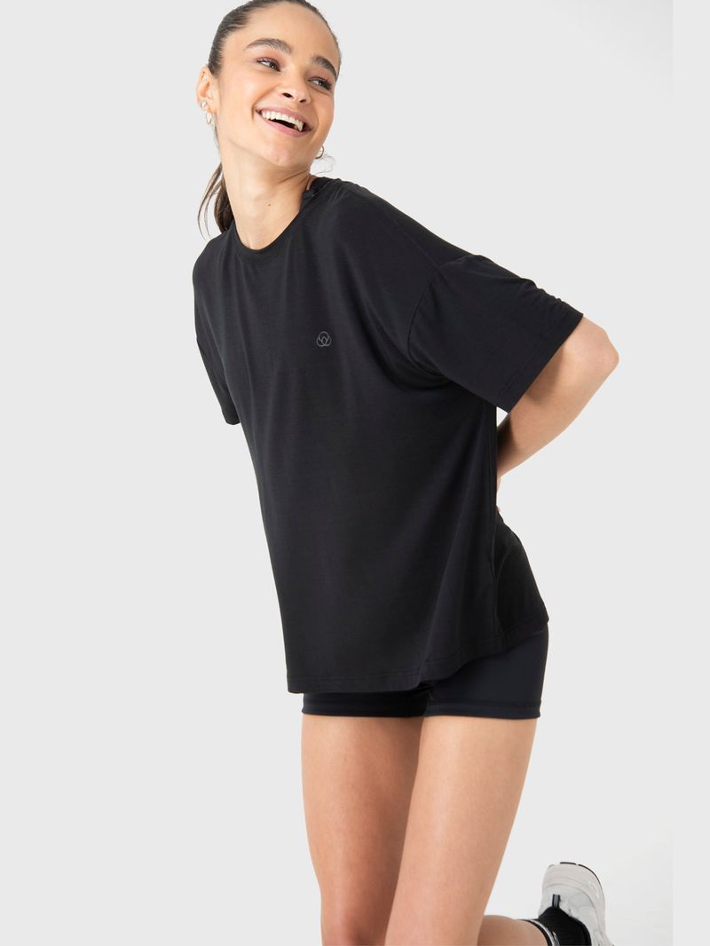 Polera-Mujer-Anto-II-Negra-Bsoul