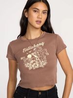Polera Manga Corta Mujer Tropic Happenings Café Oscuro Billabong