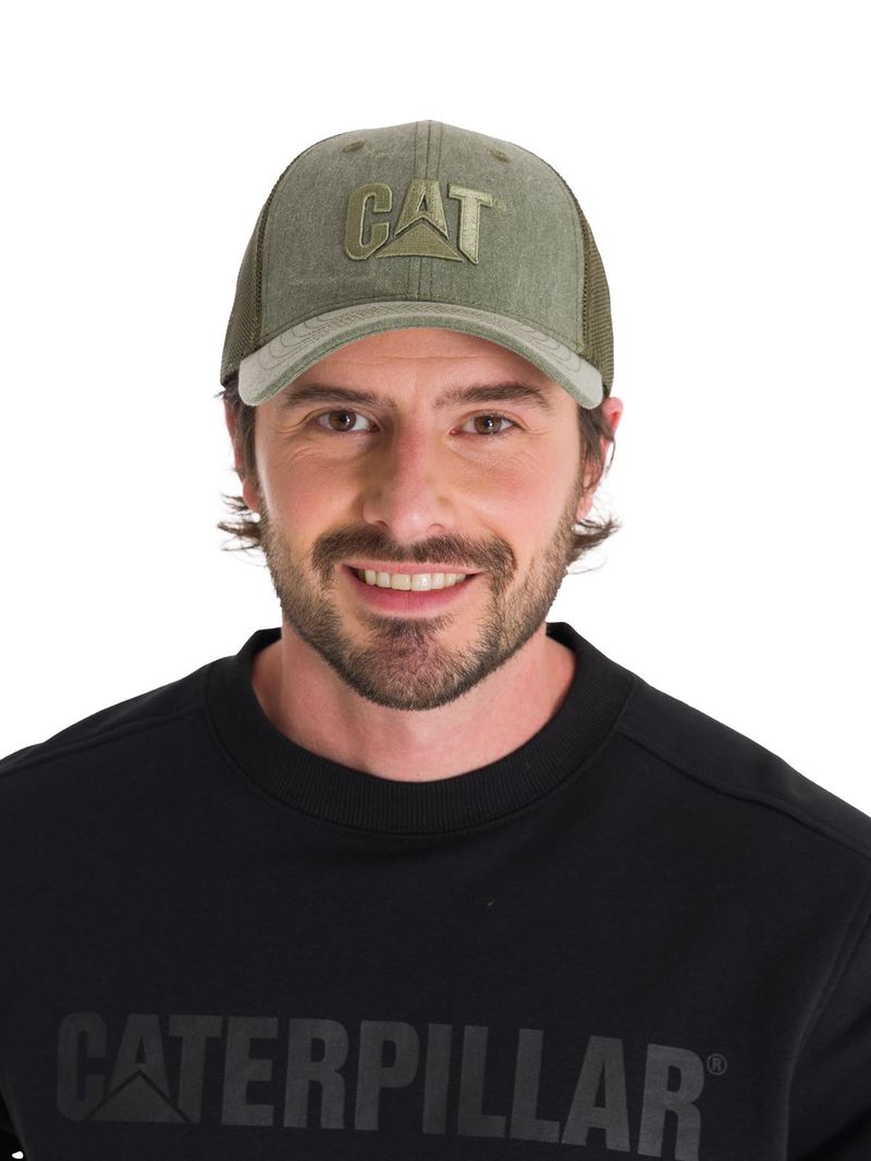 Jockey Con Broche Unisex Pigment Dyed Trucker Cap Oliva Cat