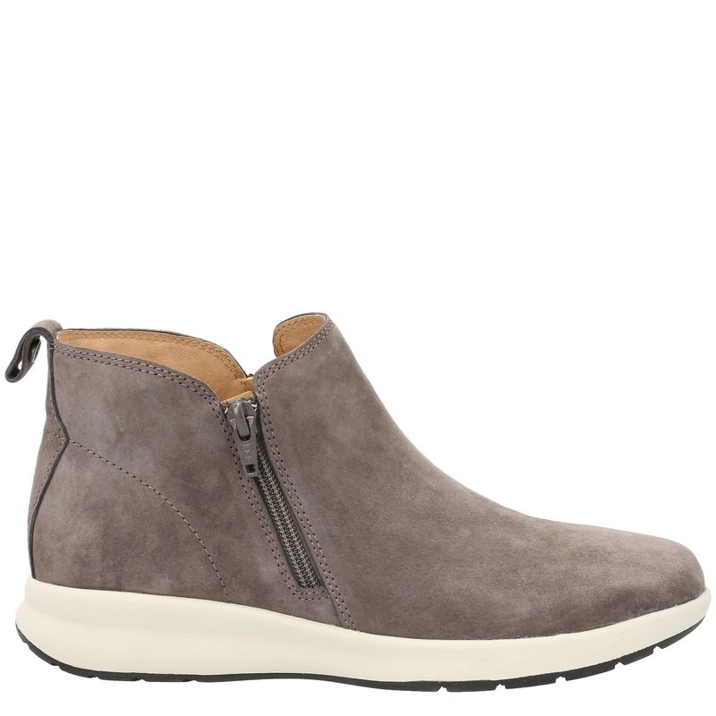Botin-Cuero-Mujer-Spinal-Bootie---Hush-Puppies